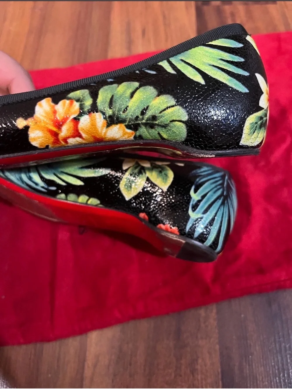 Christian Louboutin Black Floral Pointed Toe Flats 37.5 - Sz 7